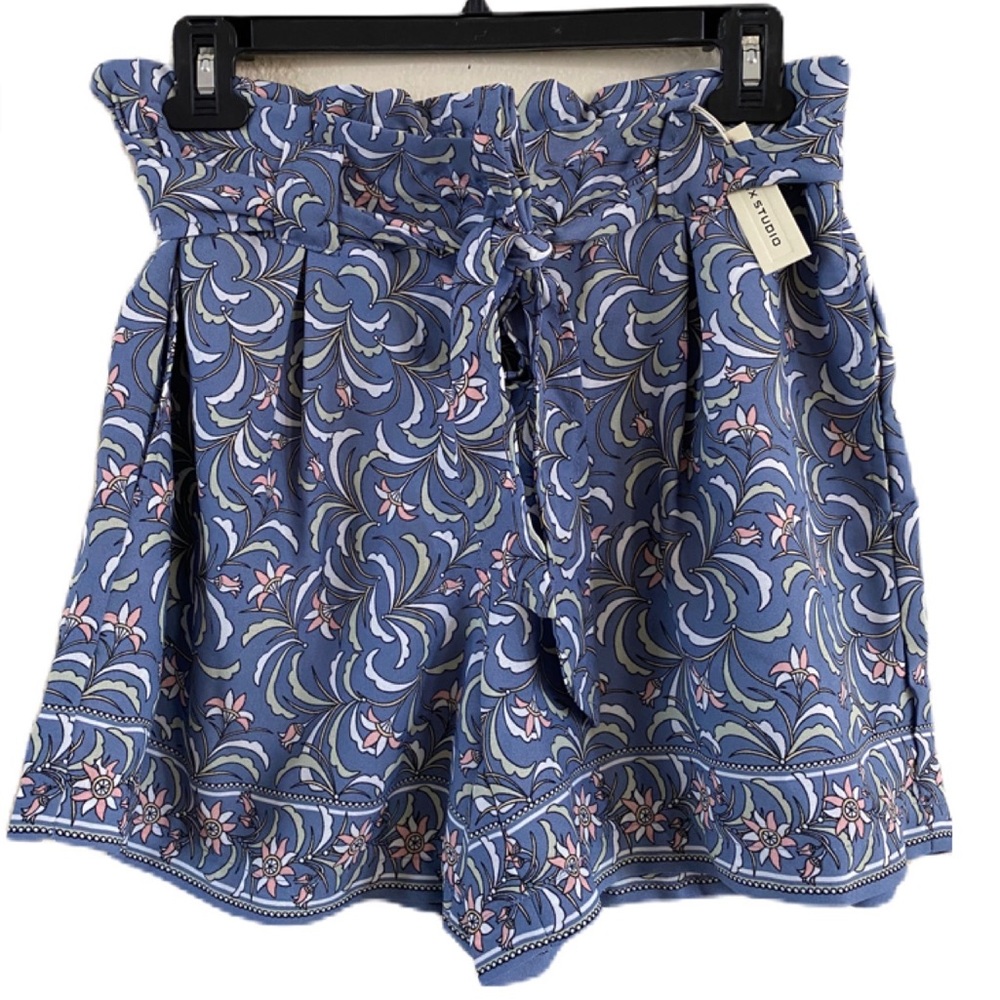 Max Studio Blue Dotted Striped Crepe Belted Shorts Size Small